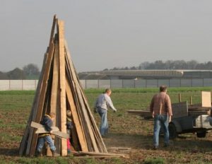 dig_sm_2004_165952-Feuerholz1