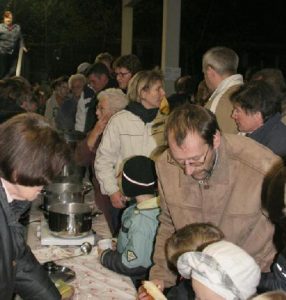 dig_sm_2004_165952-Schulhof2