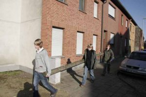 dig_sm_2009_093422-P_2009-11-08_12-01-59_0003